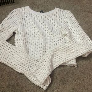 hollister social tourist white hole sweater